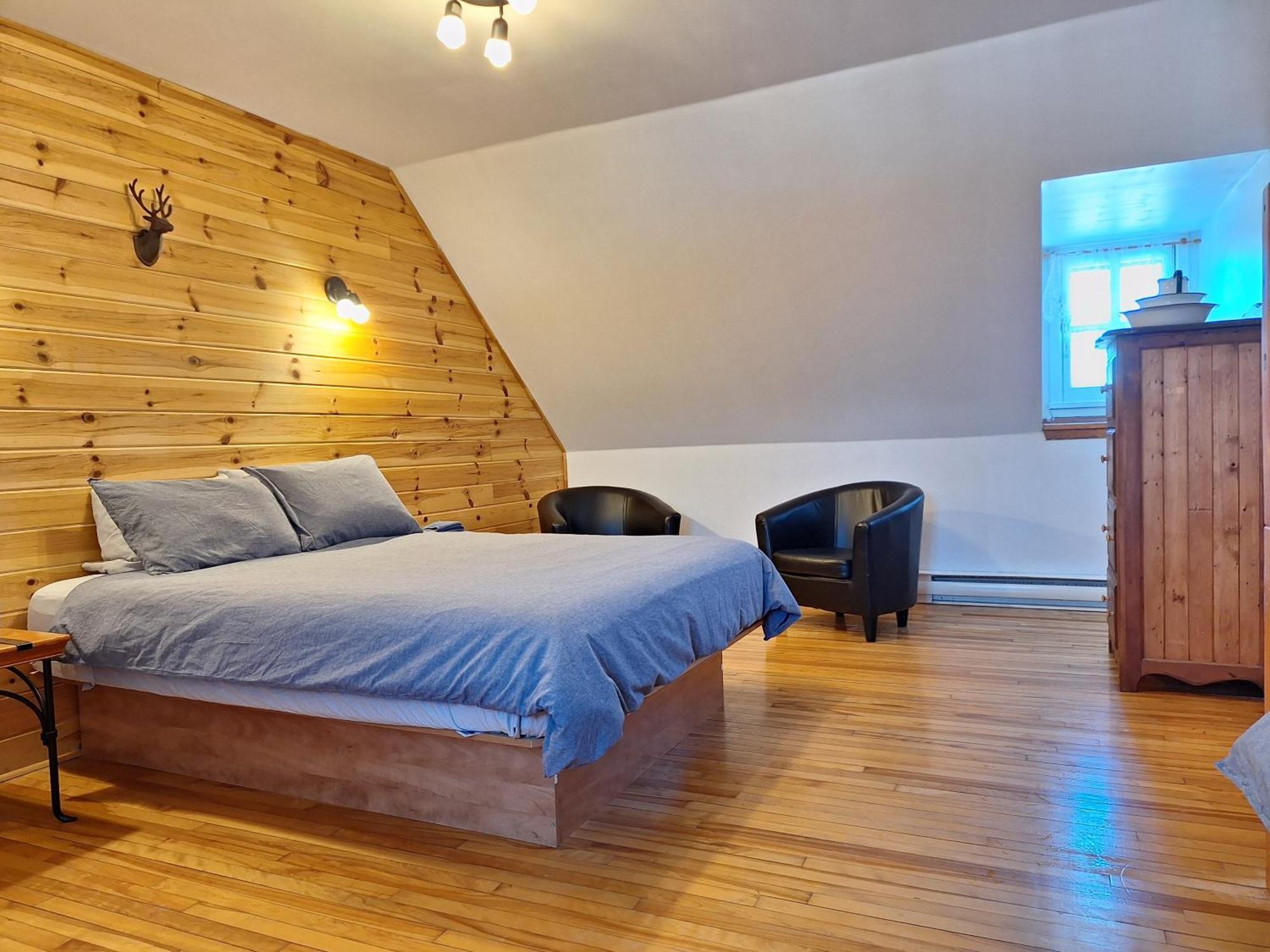Auberge Le P'Tit Bonheur Saint-Laurent-de-l'ile d'Orleans Kültér fotó