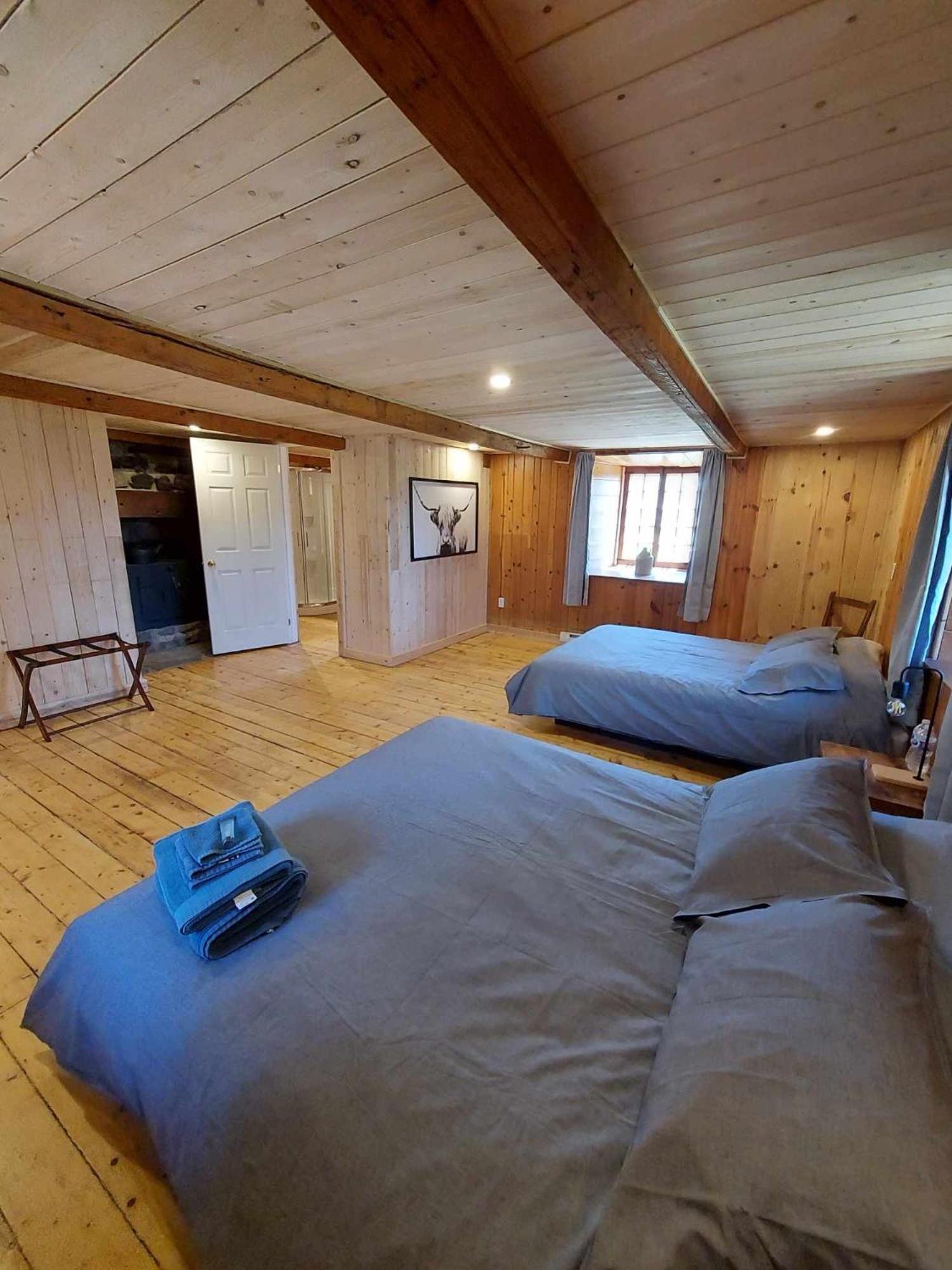Auberge Le P'Tit Bonheur Saint-Laurent-de-l'ile d'Orleans Kültér fotó
